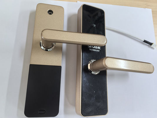 สมาธิ Wi-Fi และล็อคประตู Bluetooth สําหรับการรักษาความปลอดภัยในบ้านที่เพิ่มเติม