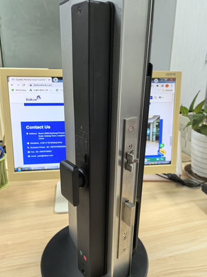 ดํา Smart Door Knob มือข้อมือ / การจํานองใบหน้า / วิดีโอแมวตา IP65